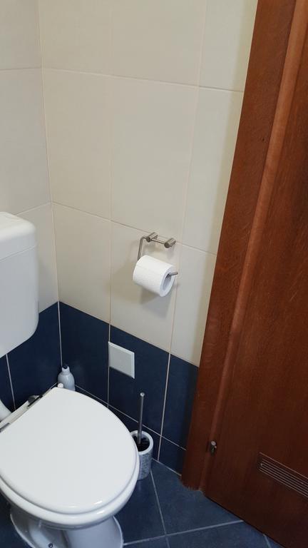 Apartment Roko Осиек Экстерьер фото