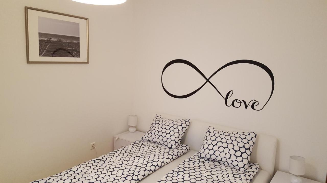 Apartment Roko Осиек Экстерьер фото